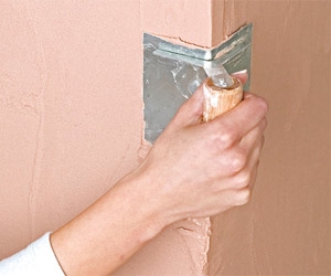 Выравнивание углов стен своими руками - способы и инструкция